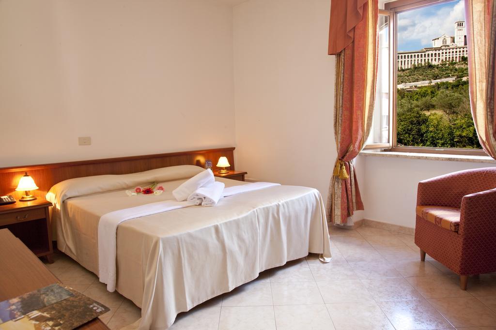 Assisi Garden Hotel ภายนอก รูปภาพ