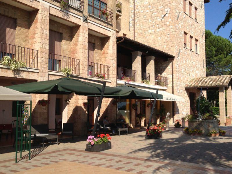 Assisi Garden Hotel ภายนอก รูปภาพ