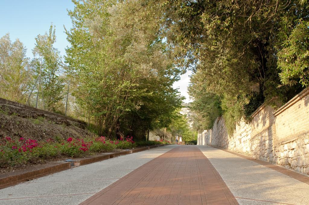 Assisi Garden Hotel ภายนอก รูปภาพ