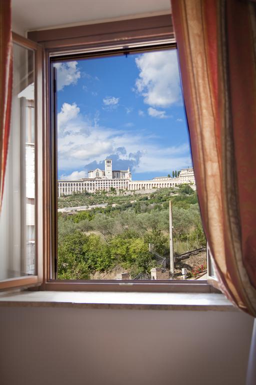 Assisi Garden Hotel ภายนอก รูปภาพ