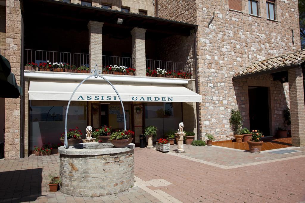 Assisi Garden Hotel ภายนอก รูปภาพ