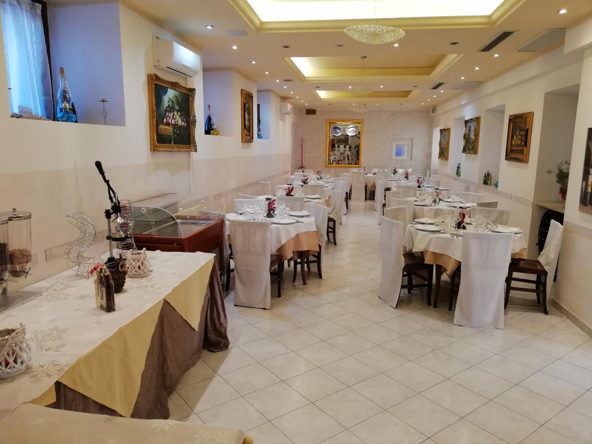 Assisi Garden Hotel ภายนอก รูปภาพ